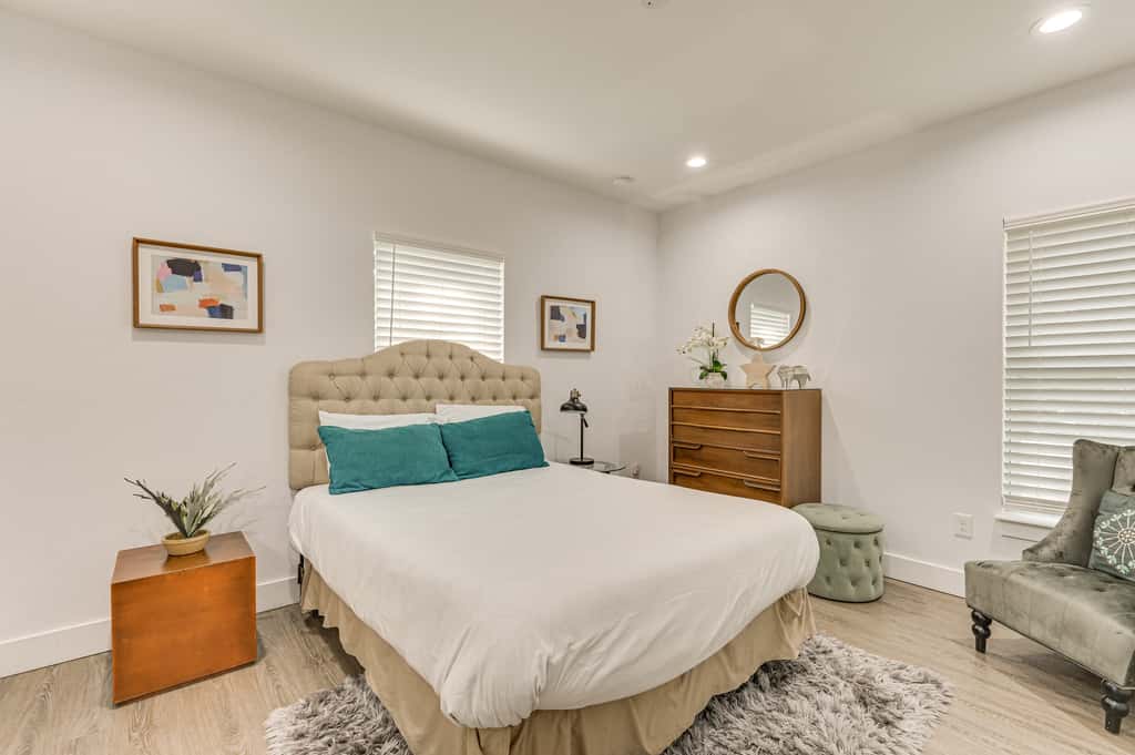 Modern Home | Pet Friendly | Kids Playroom | More!
