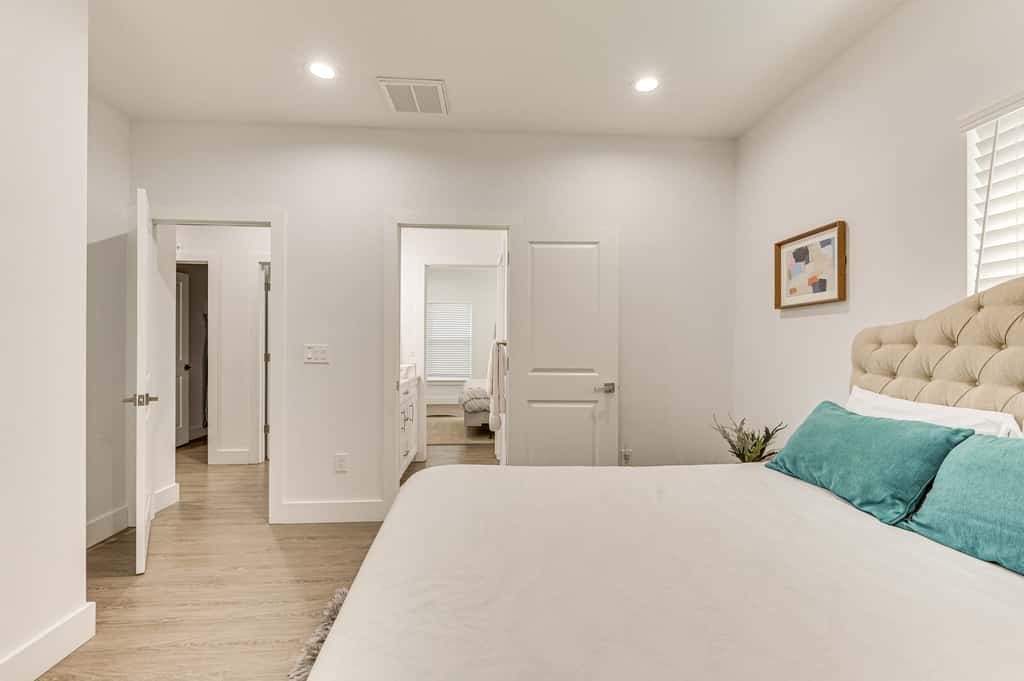 Modern Home | Pet Friendly | Kids Playroom | More!