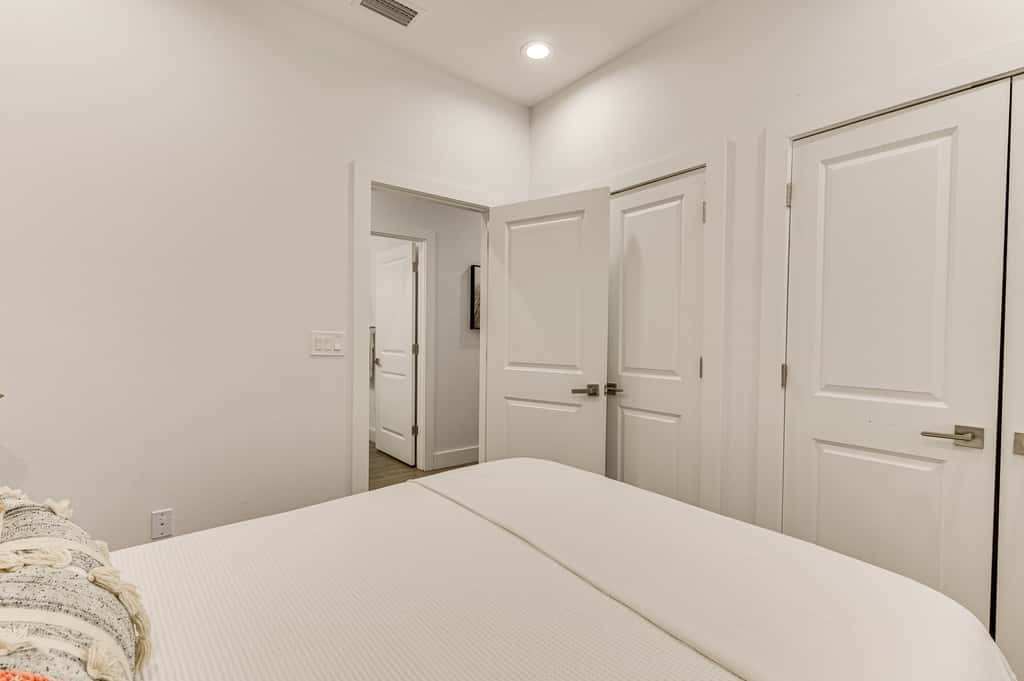 Modern Home | Pet Friendly | Kids Playroom | More!