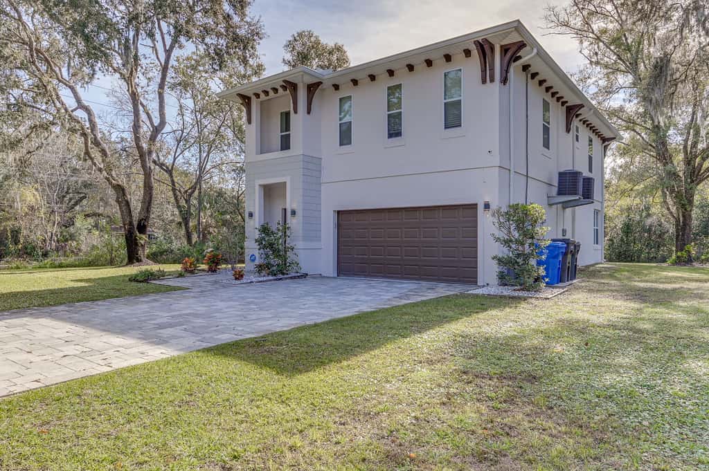 Modern Home | Pet Friendly | Kids Playroom | More!