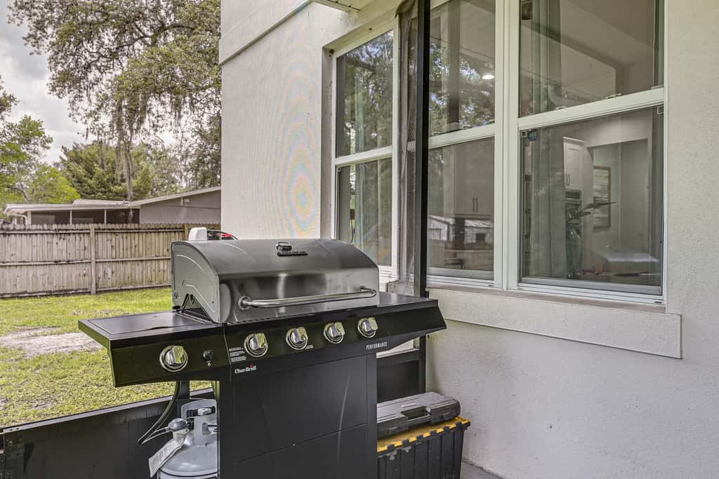 Modern Home | Pet Friendly | Kids Playroom | More!
