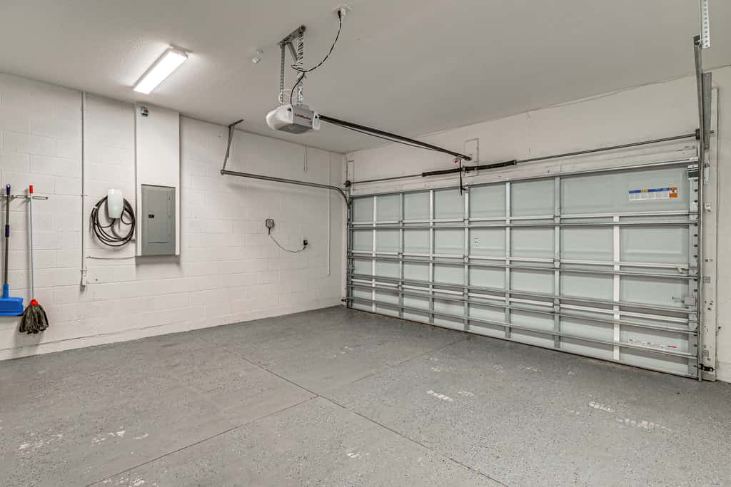 Modern Home | Pet Friendly | Kids Playroom | More!