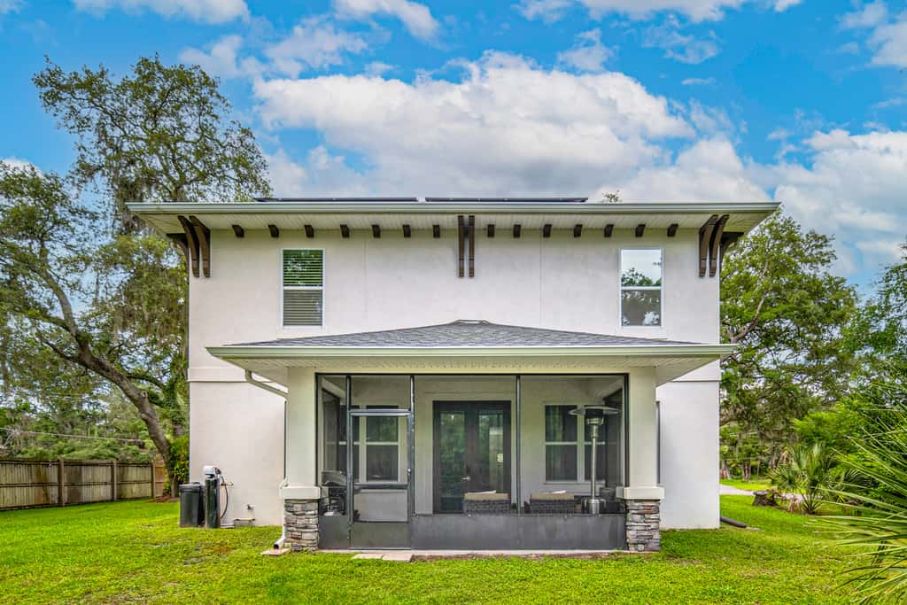 Modern Home | Pet Friendly | Kids Playroom | More!