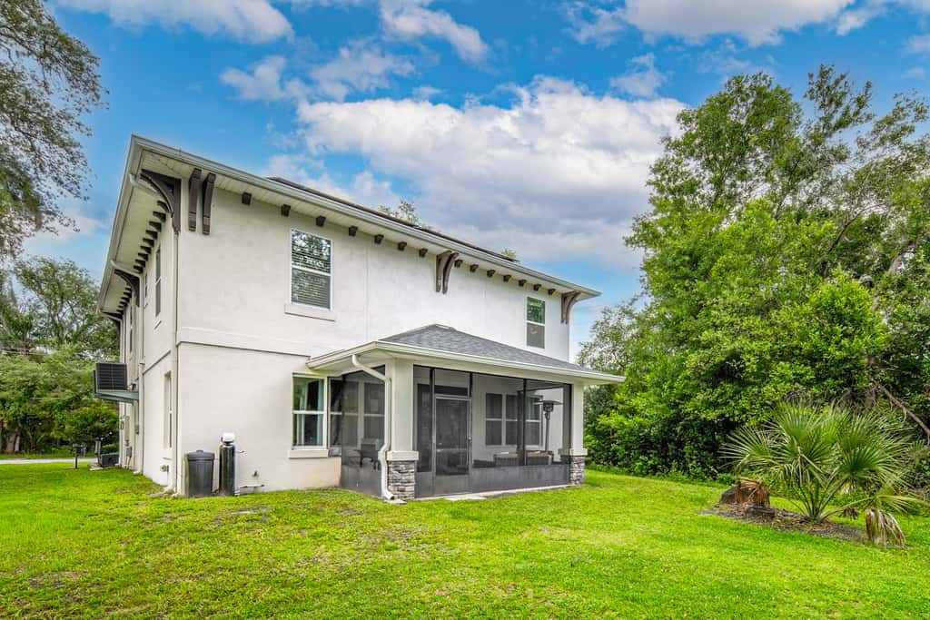 Modern Home | Pet Friendly | Kids Playroom | More!