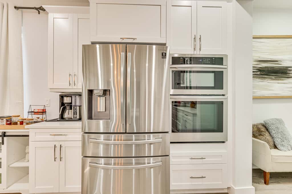 Modern Home | Pet Friendly | Kids Playroom | More!