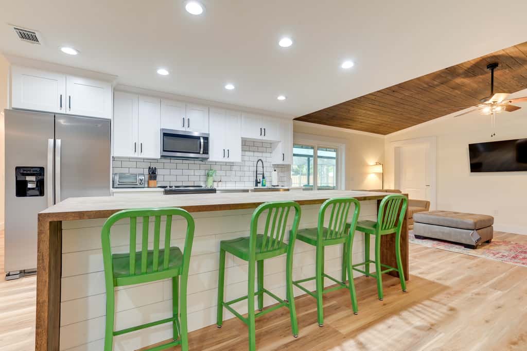 Idyllic Tampa Home w/ Private Pool: 11 Mi to Beach