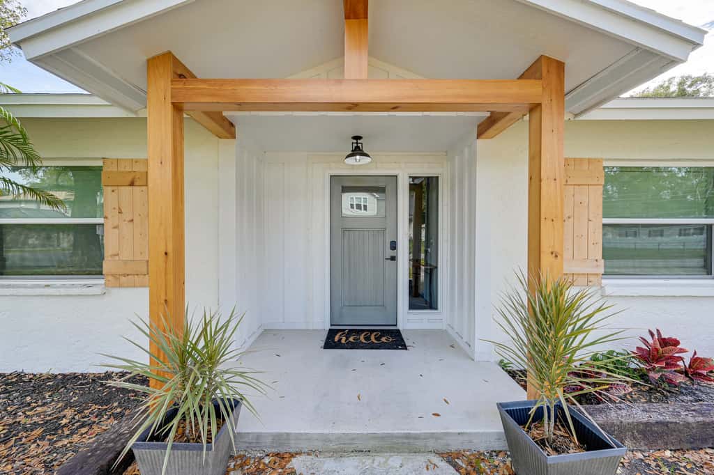 Idyllic Tampa Home w/ Private Pool: 11 Mi to Beach