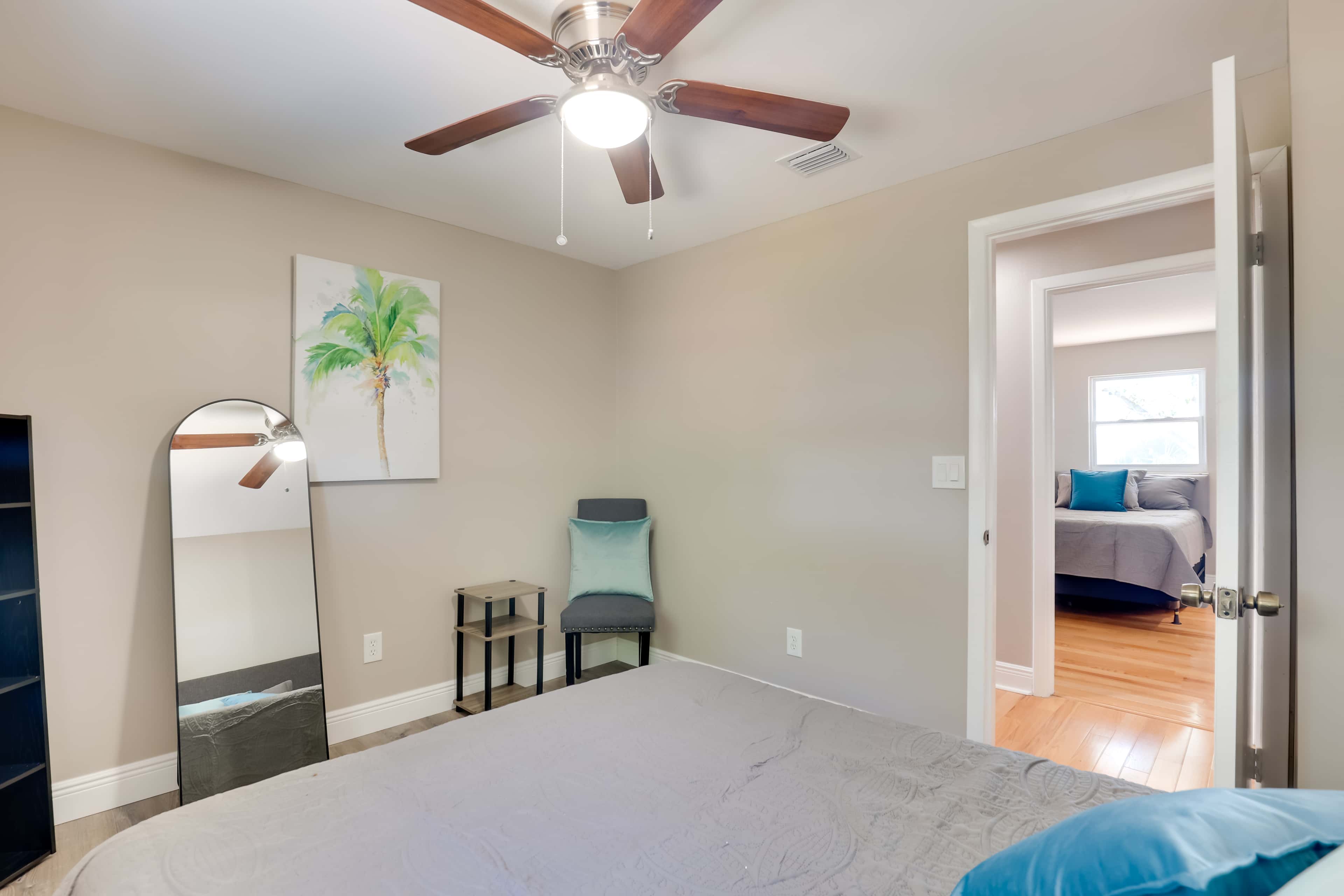 16 Mi to Manatee Viewing! Spacious Tampa Retreat