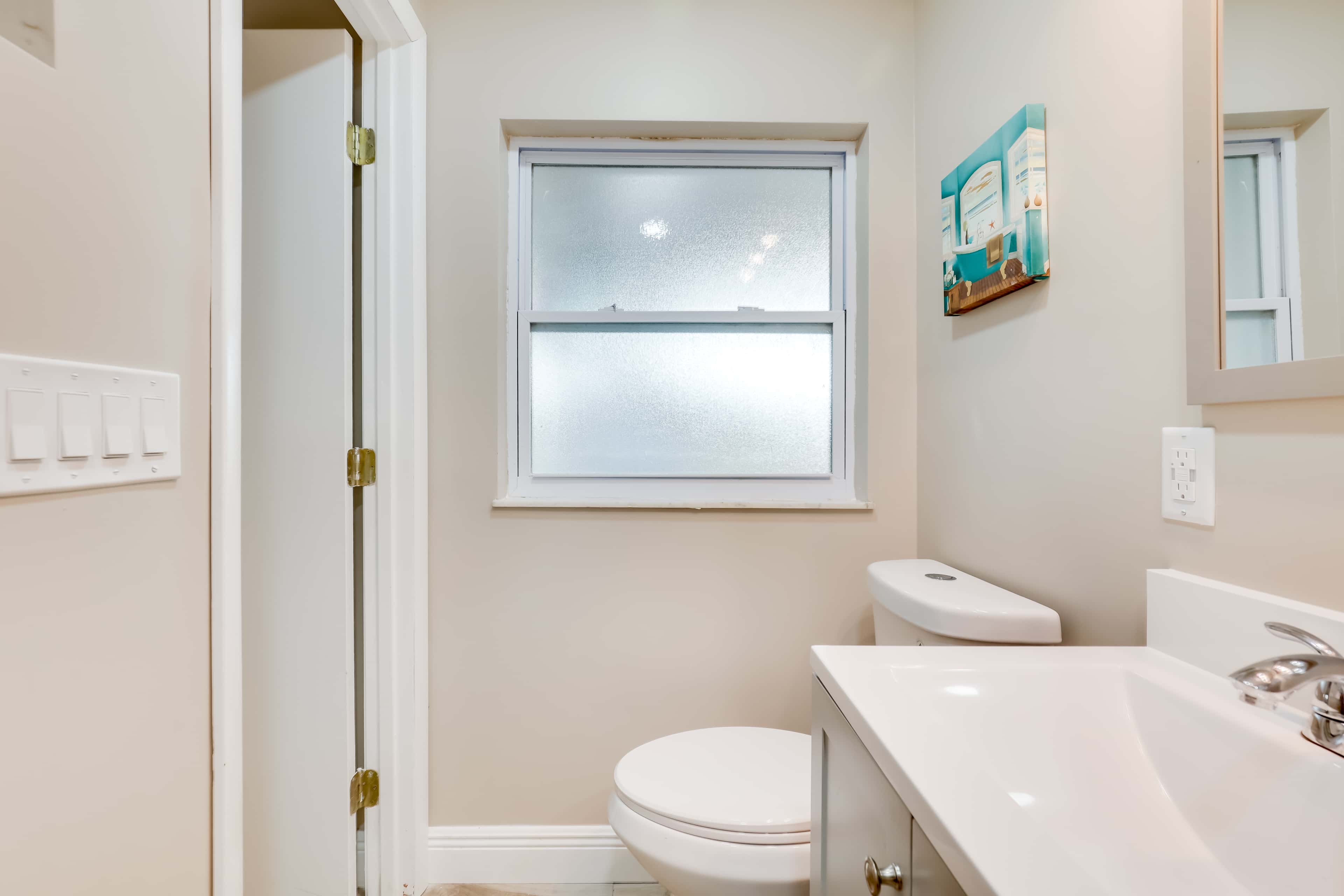 16 Mi to Manatee Viewing! Spacious Tampa Retreat