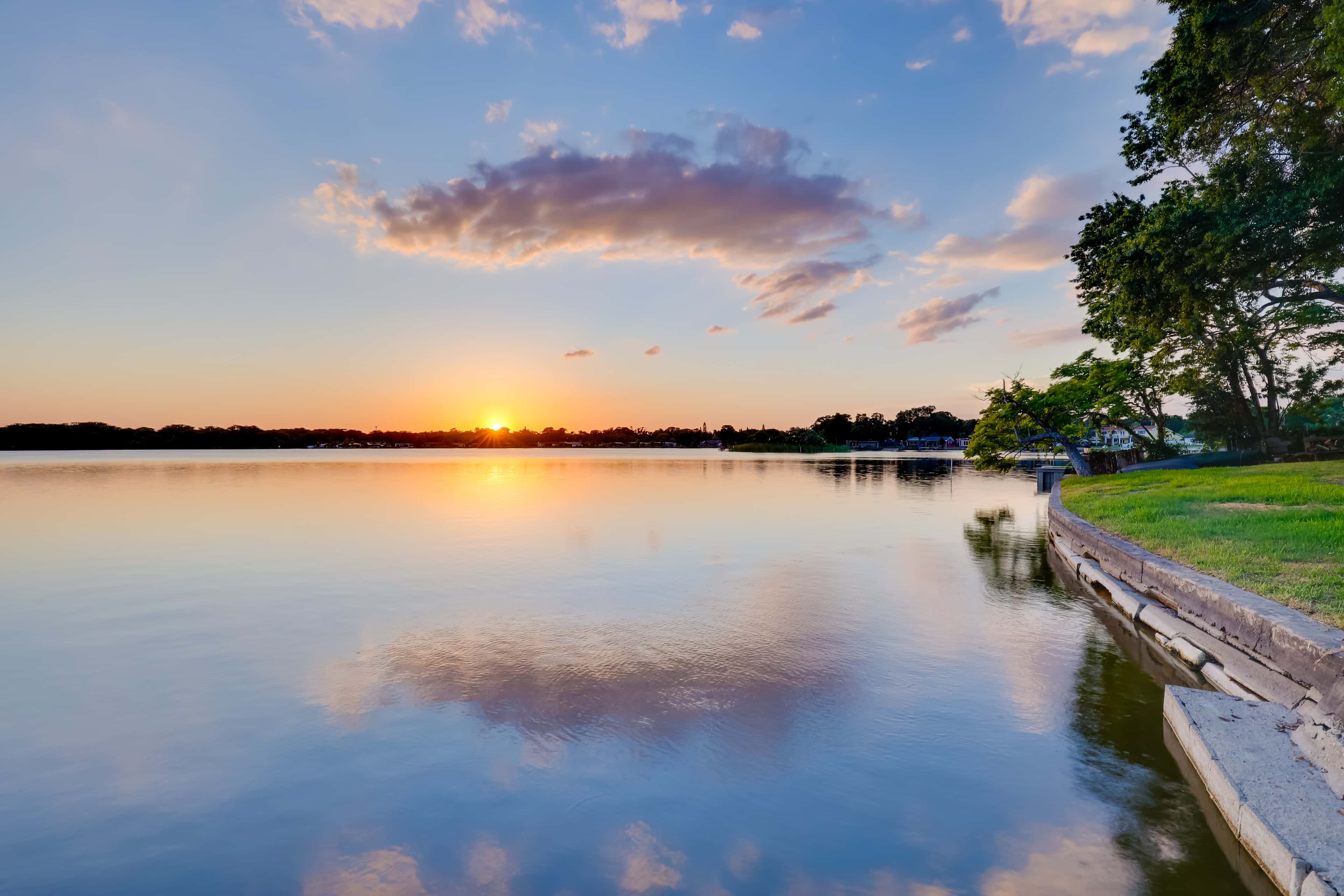 16 Mi to Manatee Viewing! Spacious Tampa Retreat