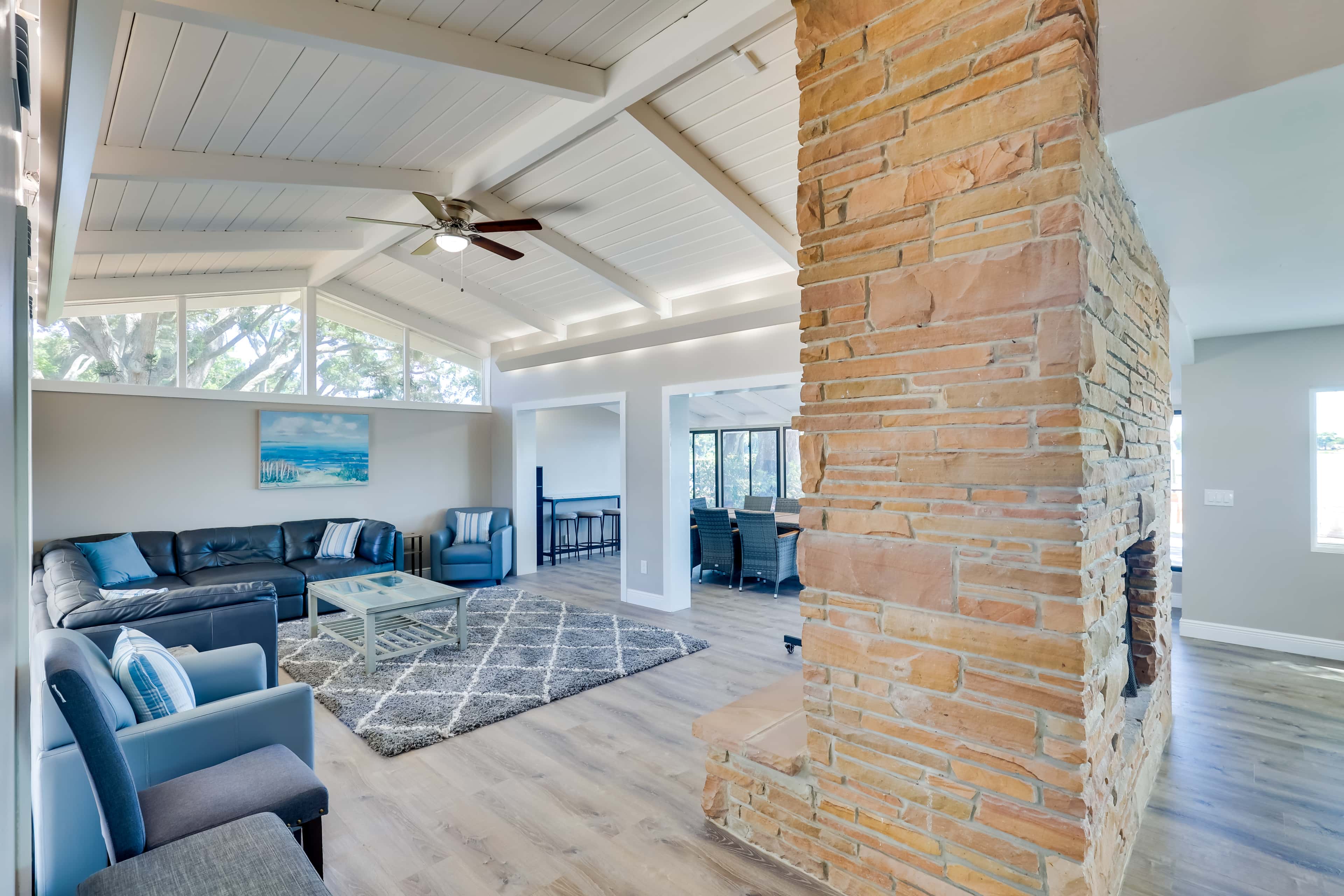 16 Mi to Manatee Viewing! Spacious Tampa Retreat