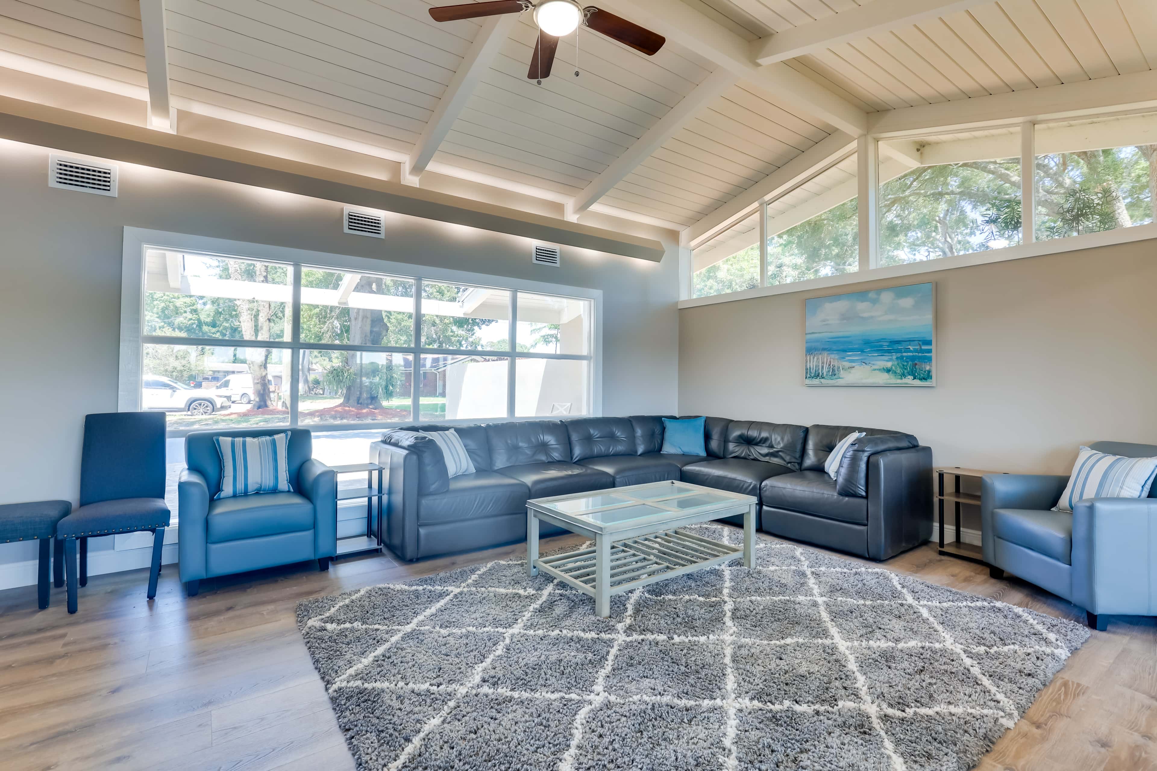 16 Mi to Manatee Viewing! Spacious Tampa Retreat