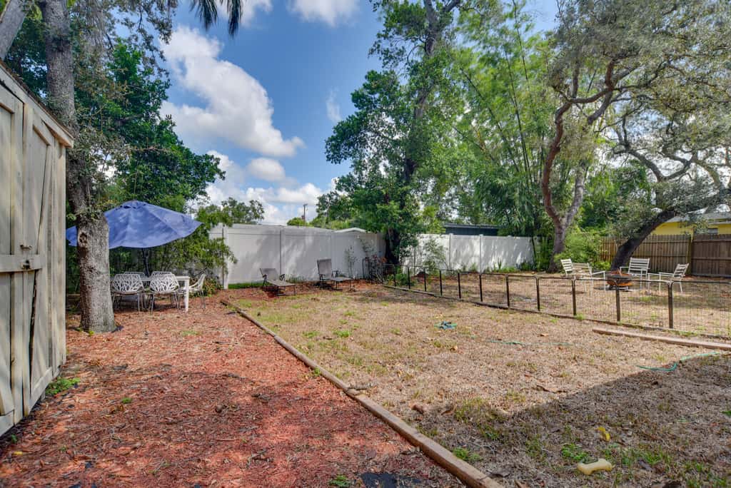 13 Mi to Busch Gardens: Tampa Gem w/ Grill & Yard