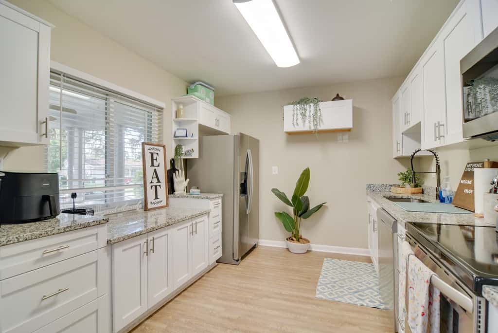 4 Mi to Dtwn: Pet-Friendly Tampa Retreat