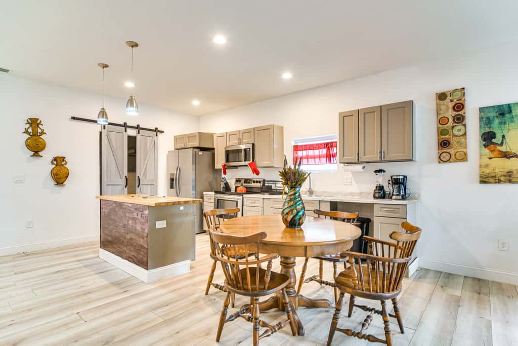 2 Mi to Busch Gardens: Family-Friendly Tampa Home