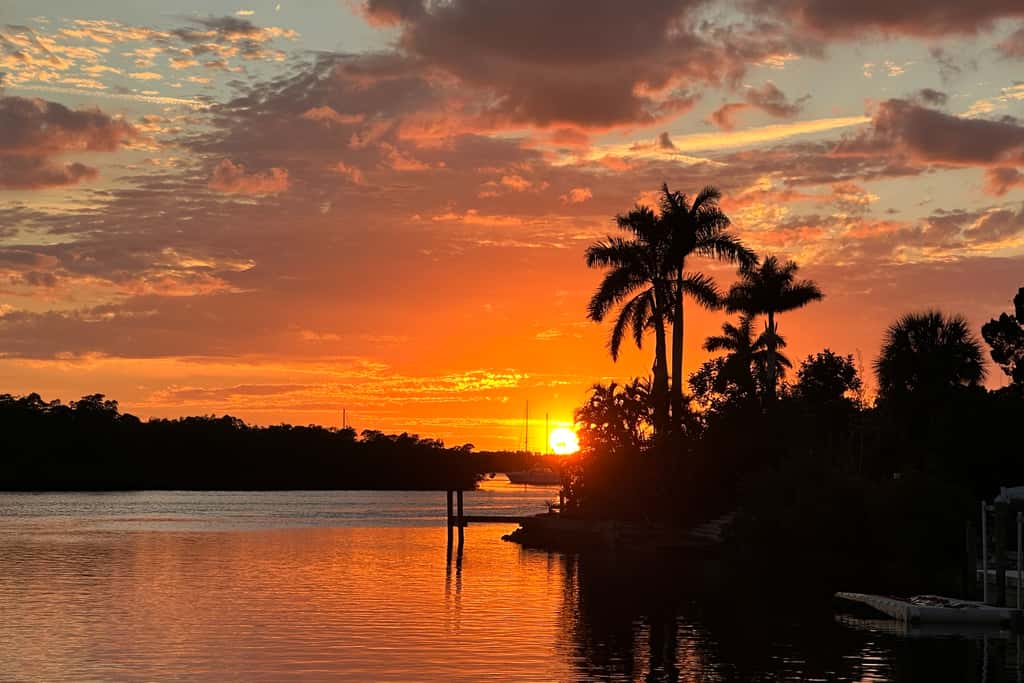 Private Dock Retreat on Ruskin's Waterfront