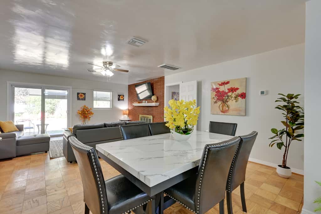 7 Mi to Busch Gardens! Family & Pet-Friendly Home