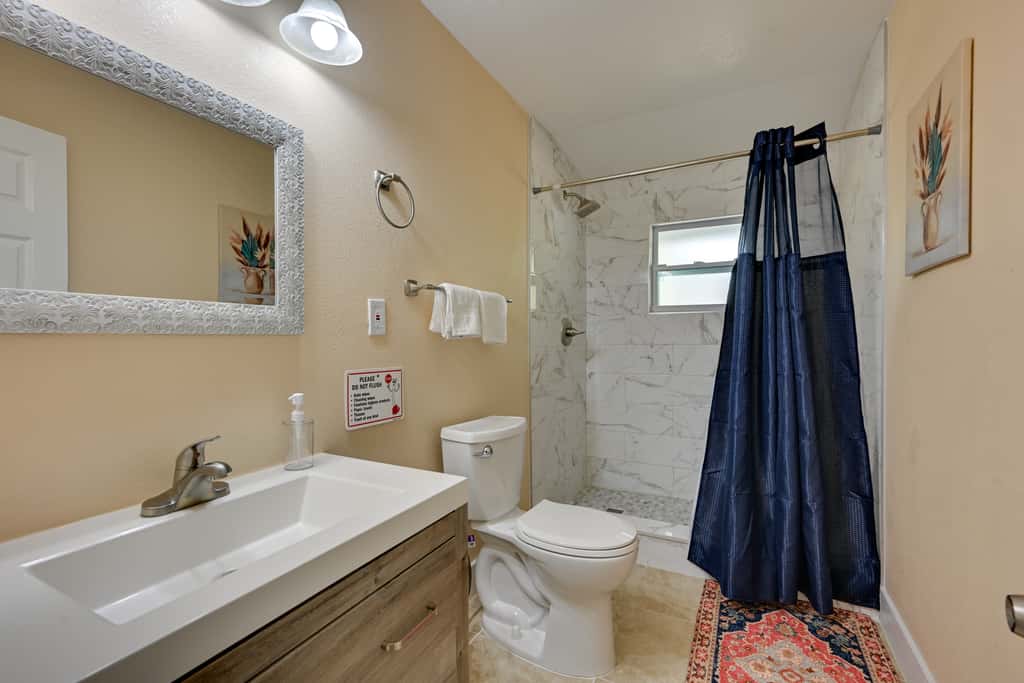 7 Mi to Busch Gardens! Family & Pet-Friendly Home