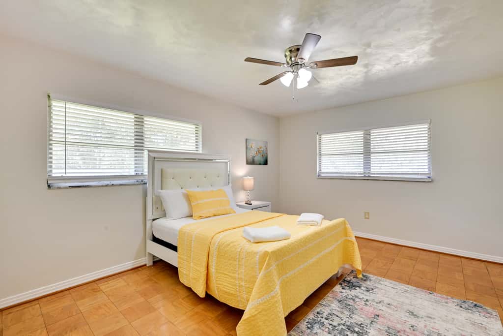 7 Mi to Busch Gardens! Family & Pet-Friendly Home