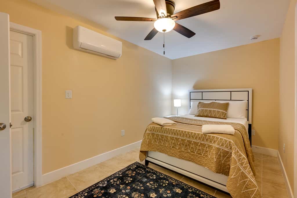 7 Mi to Busch Gardens! Family & Pet-Friendly Home