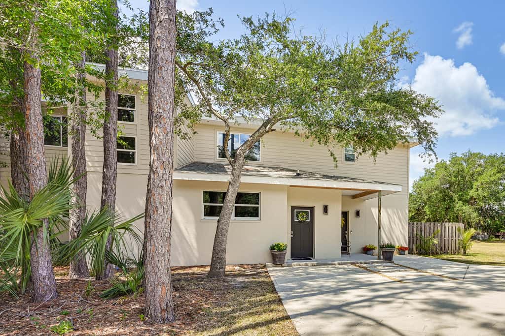 Tampa North Aero Park Townhome: Near Downtown!