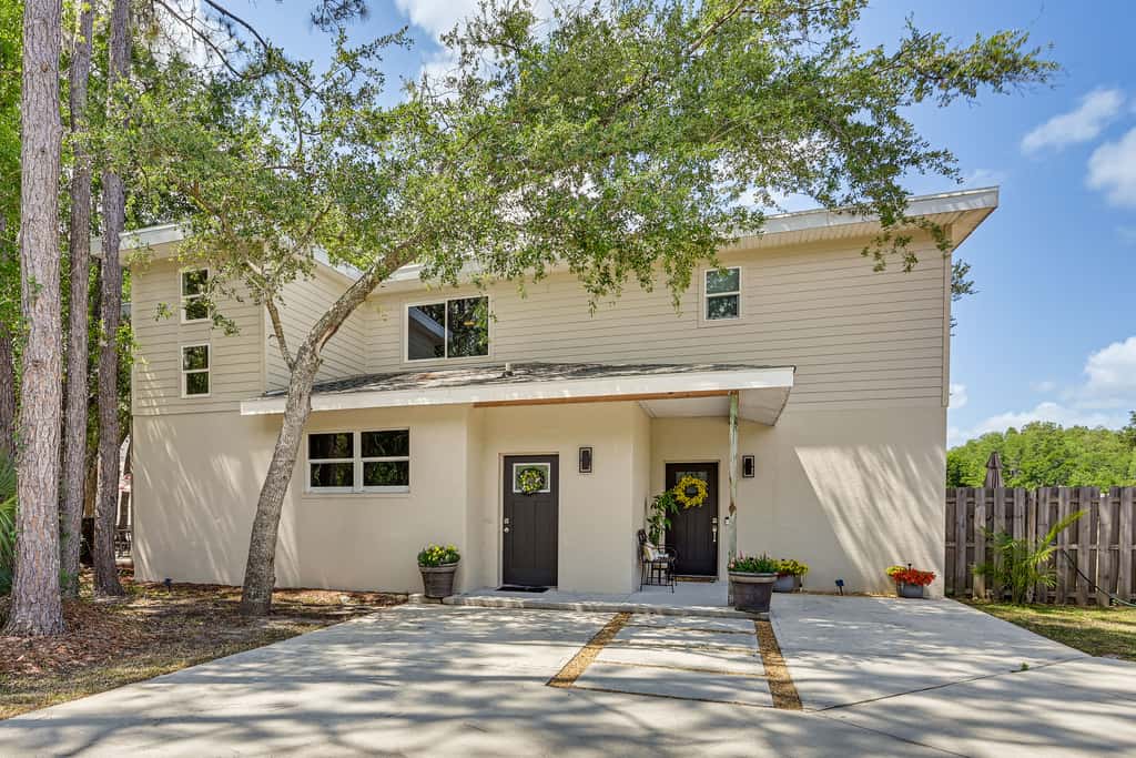 Tampa North Aero Park Townhome: Near Downtown!