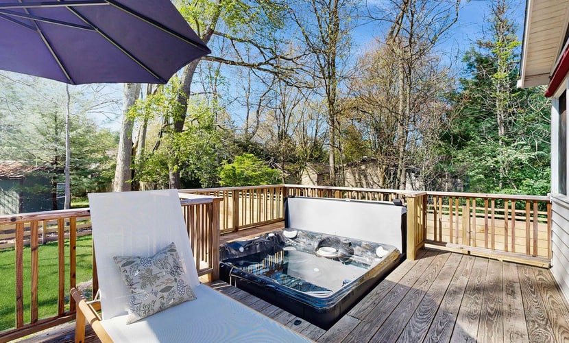 Dartwood Dunes, Dunes, Lakes, Union Pier, Hot Tub