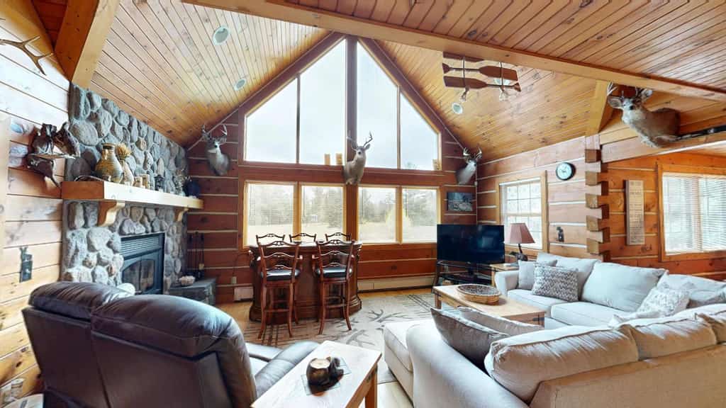 Michigan Up North Adventures, All-Season Retreat