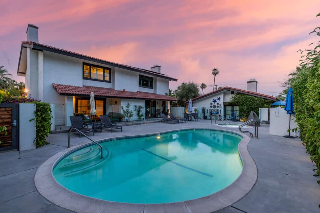 Downtown Desert Retreat: Pool & Mtn Views | 2BR | Steps to Downtown PS
