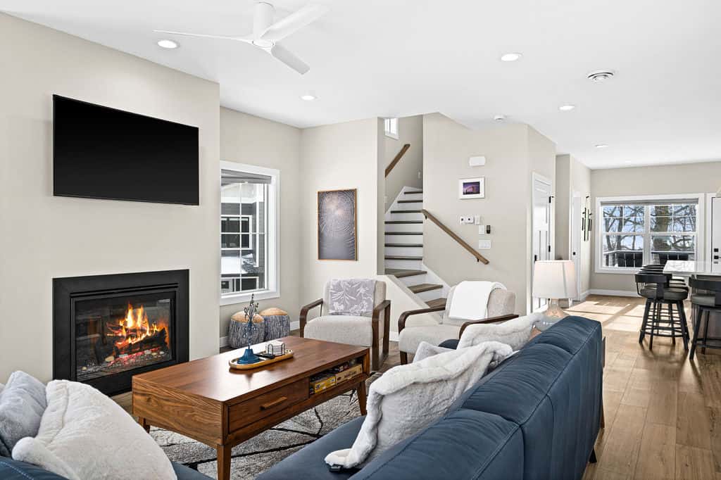 RiverWest White Pine