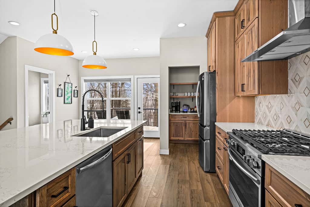 RiverWest White Pine