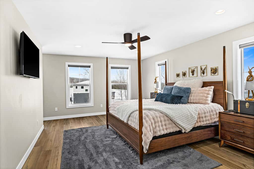 RiverWest White Pine
