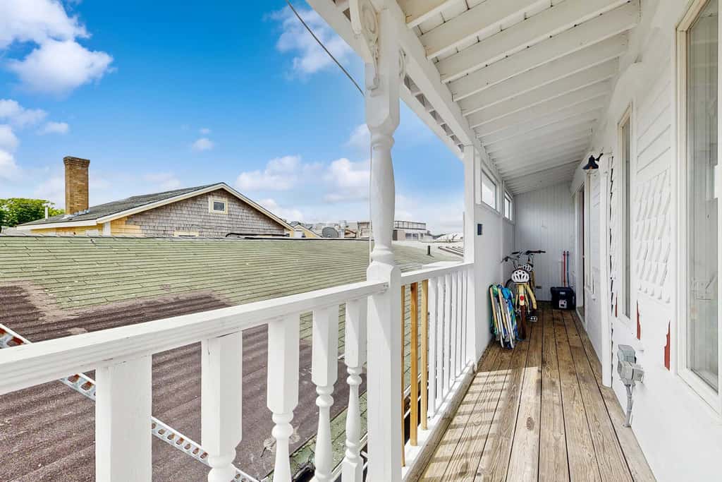Cozy Downtown Studio - Walk to Ferry & Town