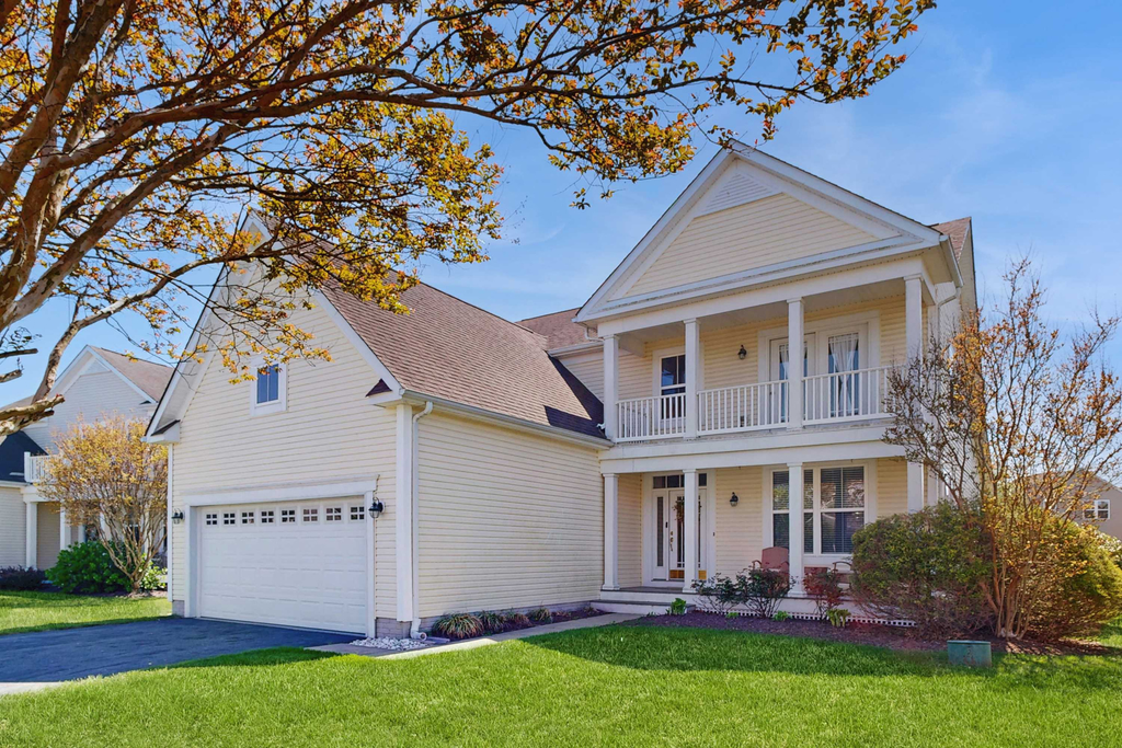 Swann Cove spacious house with community pool