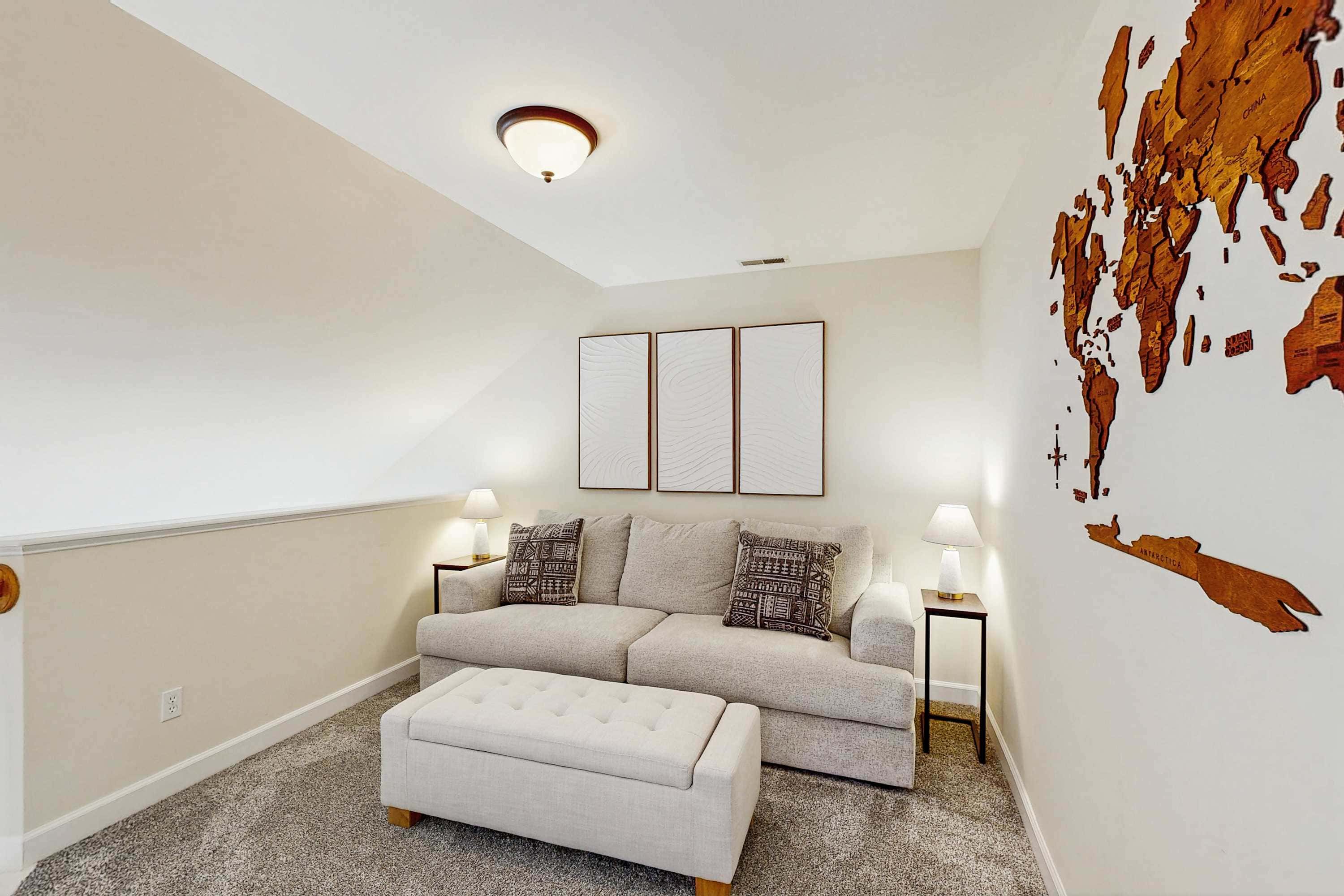 Swann Cove spacious house with community pool