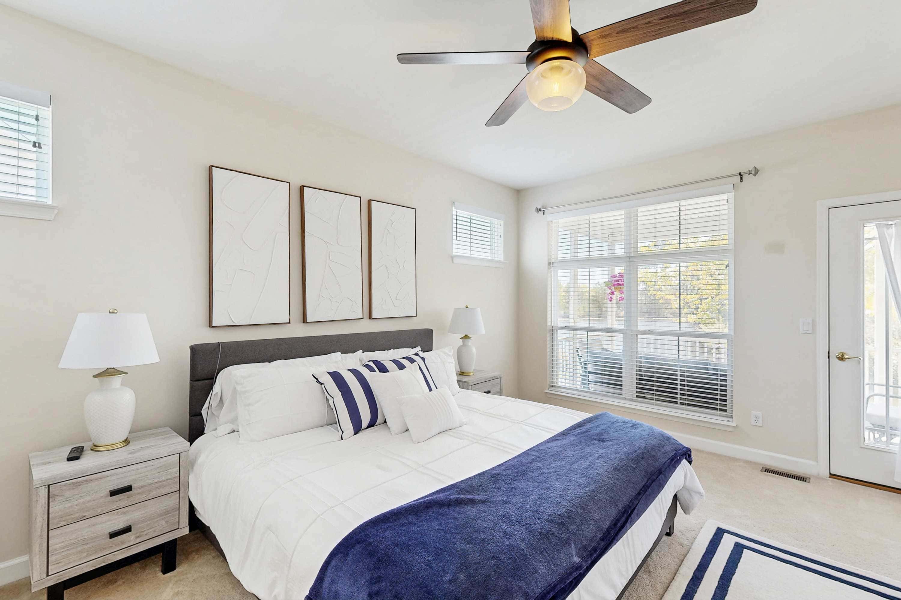 Swann Cove spacious house with community pool