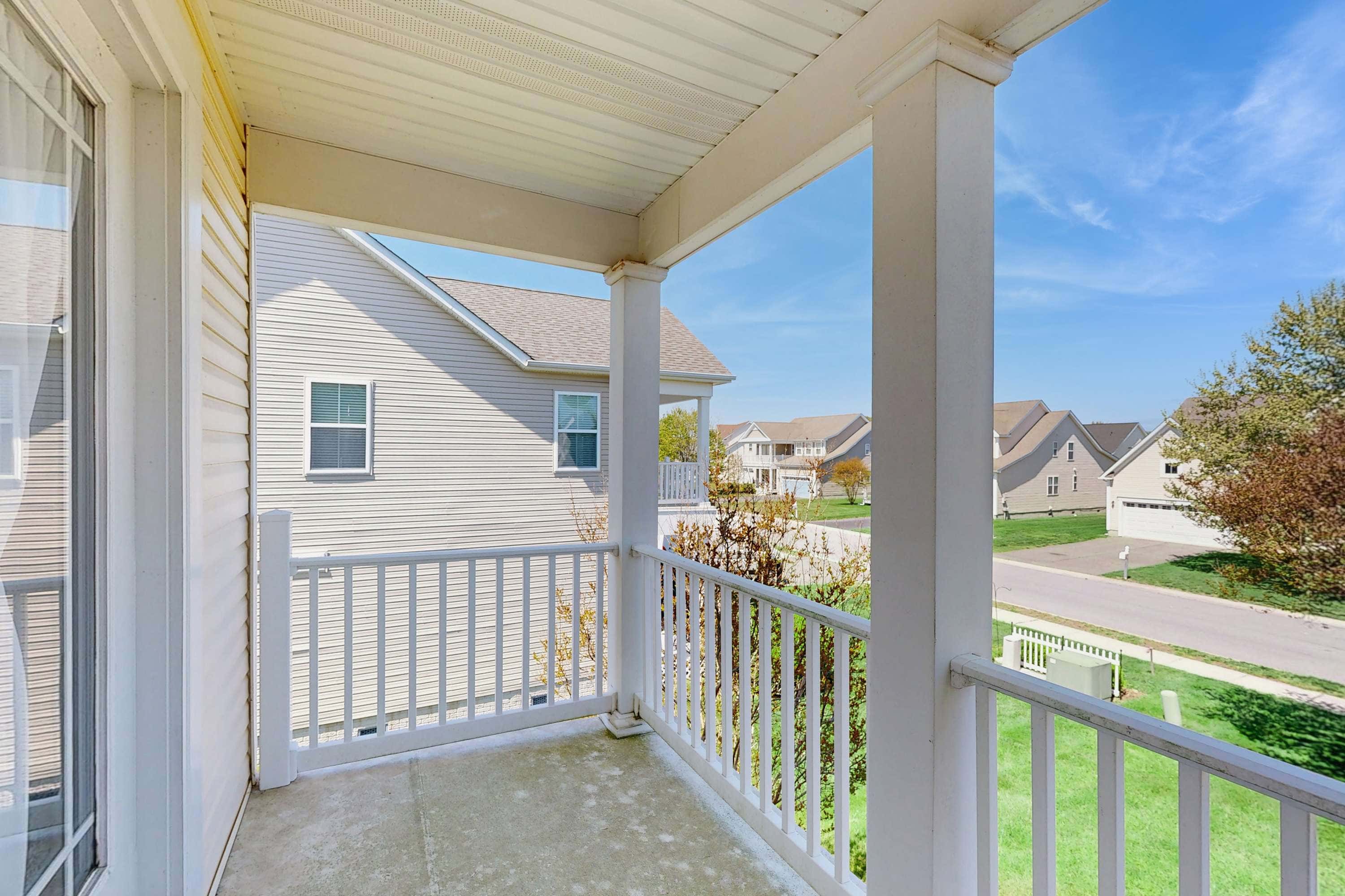 Swann Cove spacious house with community pool