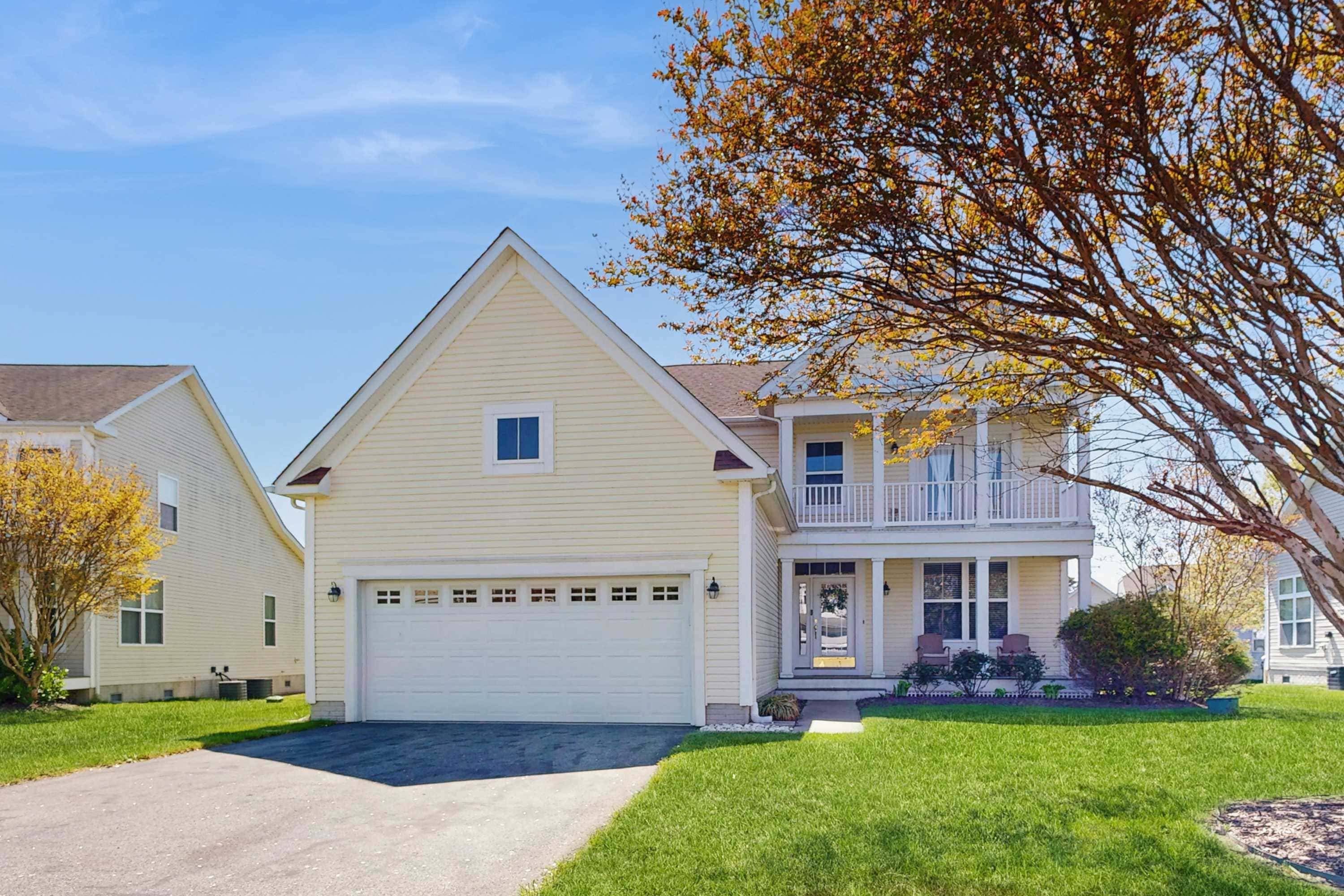 Swann Cove spacious house with community pool