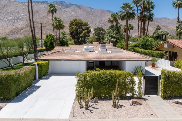 Movie Colony Moderne: Luxury 4BR | Private Pool & Spa | Iconic Neighborhood