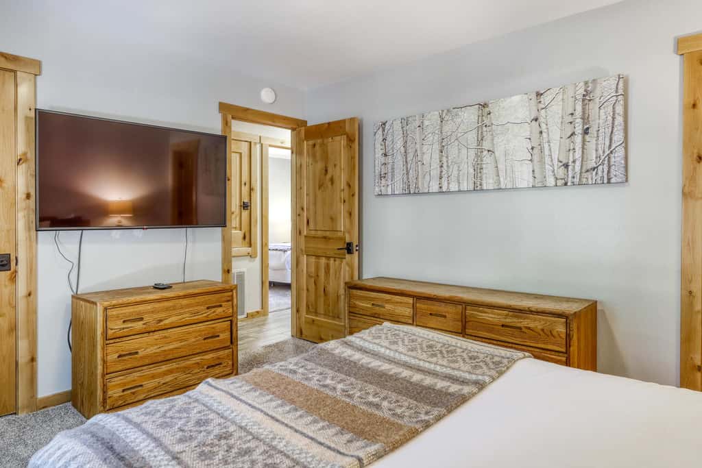Northstar Cabin Escape