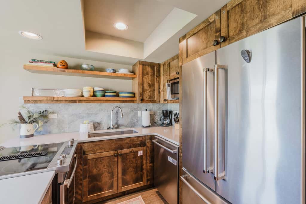 Lakeview Meadow Retreat
