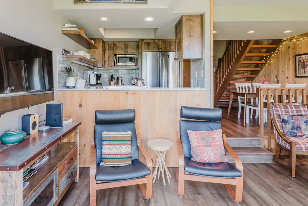 Lakeview Meadow Retreat