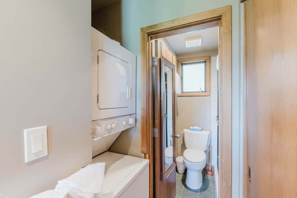 Lakeview Meadow Retreat