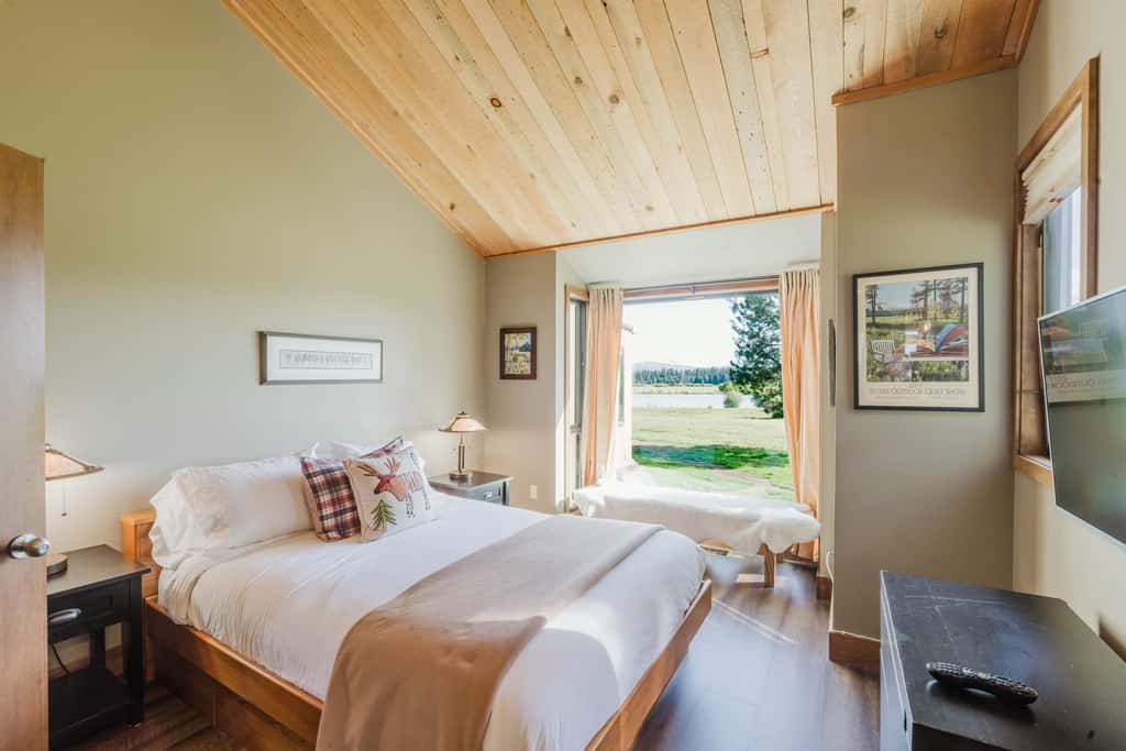 Lakeview Meadow Retreat