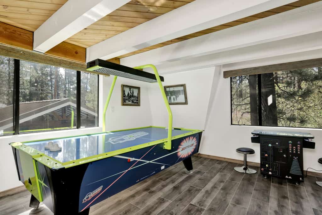 Grand Bearadise · Private Theater · Game Room · Hot Tub · Big Bear