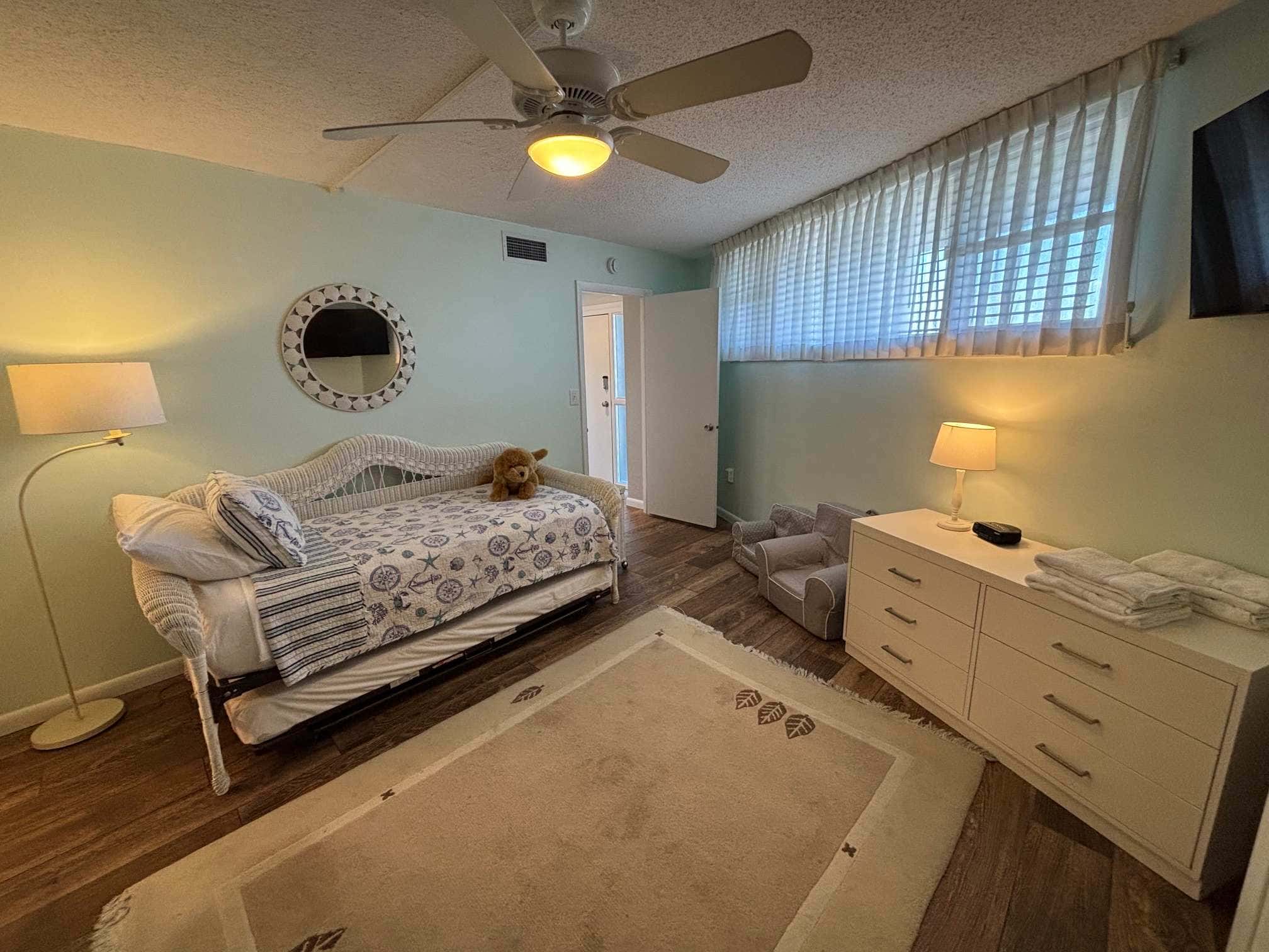 Sea Colony - 501N Edgewater House Rd