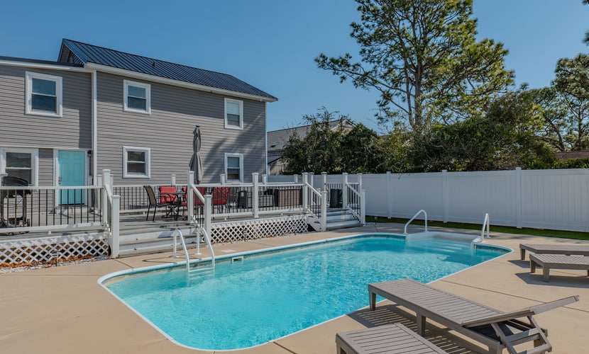 Location and luxury come together effortlessly at this serene 3-bedroom, 2-bath beach duplex in North Myrtle Beach, SC. , This inviting retreat is just a short stroll or easy ride to the ocean, making beach days simple and carefree. You’ll also be only minutes from local restaurants, shopping, and entertainment, with popular attractions like Alligator Adventure, Duplin Winery, House of Blues, Barefoot Landing, Carolina Vineyards Winery, and Hamburger Joe’s all about 10 minutes away. The home is pet friendly, though please note the yard is fully turf, so pets will need to be walked off property for bathroom breaks.
This beautifully renovated home has been thoughtfully transformed into a duplex, offering guests of Unit B a private and peaceful upper-level escape. Completely remodeled from floor to ceiling, the space features new flooring, a new roof, updated bathrooms, modern appliances, fresh paint, and stylish new furnishings throughout. Guests can also enjoy shared outdoor amenities including a pool, putting green, and fire pit — perfect for unwinding after a day at the beach.
Unit B offers three comfortable bedrooms, two full bathrooms, an oversized kitchen, and a welcoming living area designed for gathering and relaxation. With brand-new full-size appliances (2022) and sleeping accommodations for up to 12 guests, this tranquil coastal retreat provides plenty of space to settle in, slow down, and truly enjoy your time by the sea.