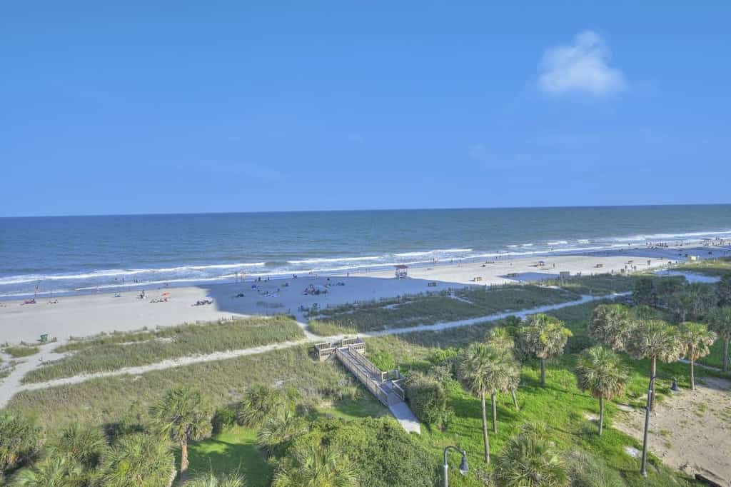 Check out this direct oceanfront vacation rental at Boardwalk Resort in Myrtle Beach, SC. This cozy and spacious condo is fully furnished with everything you need for a relaxing and memorable getaway. Located right on the beach, you&rsquo;ll enjoy stunning oceanfront views, comfortable accommodations, and a convenient layout that&rsquo;s perfect for families, couples, or groups of friends.