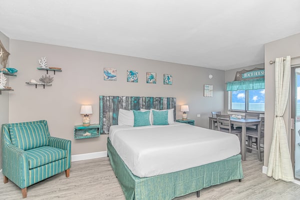 The search for your next vacation stops here! Check out this 21st floor, beautifully updated, studio apartment at The Palace Resort in Myrtle Beach. This oceanfront condo is fully furnished with 1 new king size bed, and 1 queen-size sleeper sofa. The layout of this rental will comfortably accommodate 4 guests.