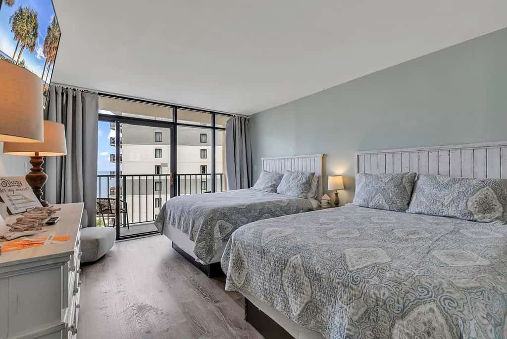 Looking for a newly- remodeled vacation rental? This is the perfect place for a couples retreat or a small family vacation! All the comforts of home but with spectacular ocean views off the private balcony. This ocean view studio is located at the North end of the Golden Mile - close enough to walk to local restaurants and attractions without being in the thick of the crowds.
Important Notice: Balcony Railing Coating Project

The Balcony Railing Coating Project will be underway for approximately 6&ndash;8 weeks (weather permitting), with completion expected by mid to late January.

During this period, signage will be placed on sliding glass doors to inform guests when balcony work is taking place. Please remind guests not to touch the railings, as they will be in various stages of coating and drying.

Please note:

Balcony access will be restricted only while work is being performed on that specific stack.